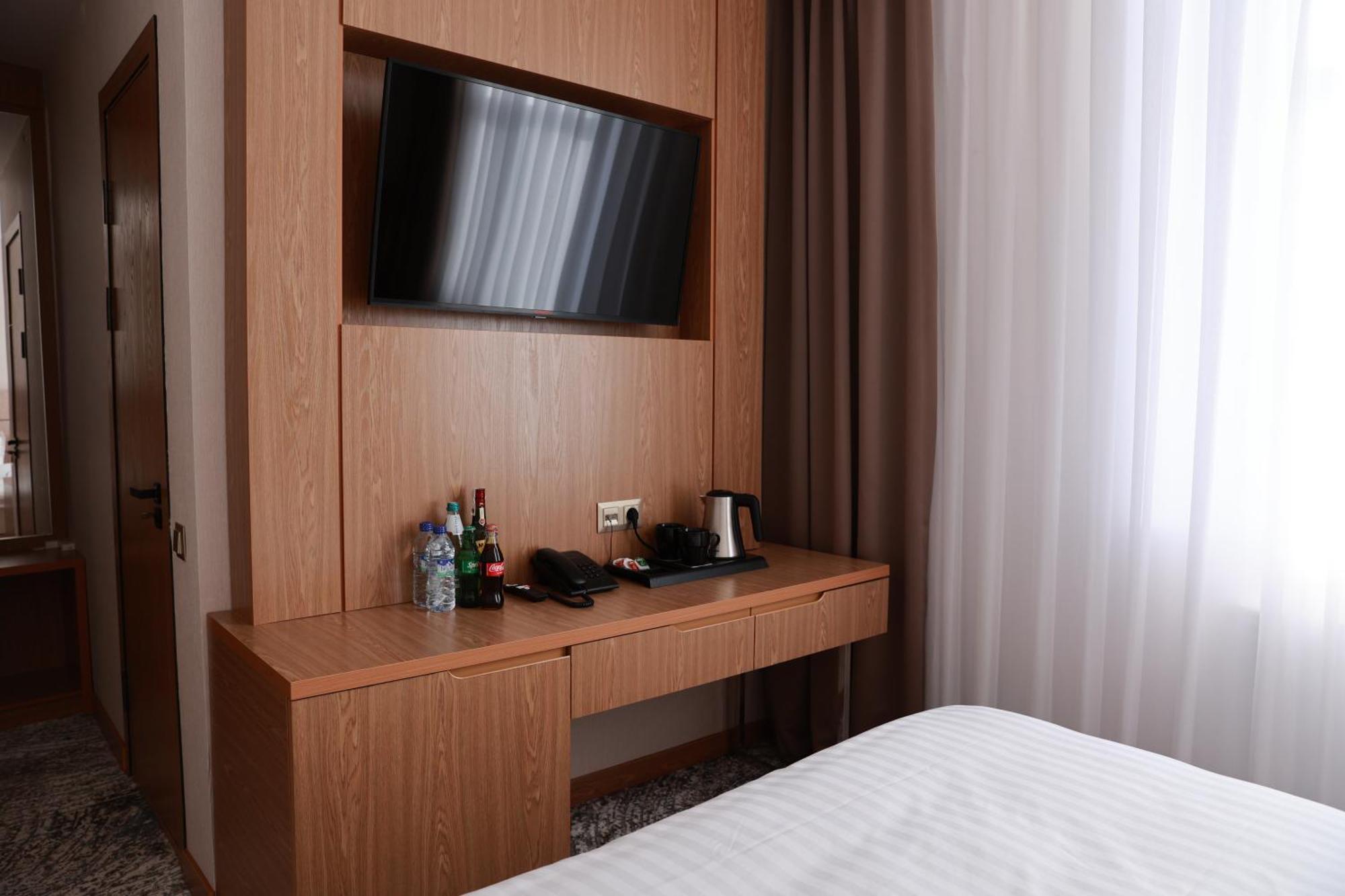 Damir Hotel Nukus Exterior photo